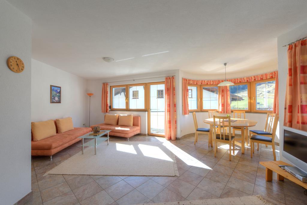 Appartement Strolz Schnann Room photo